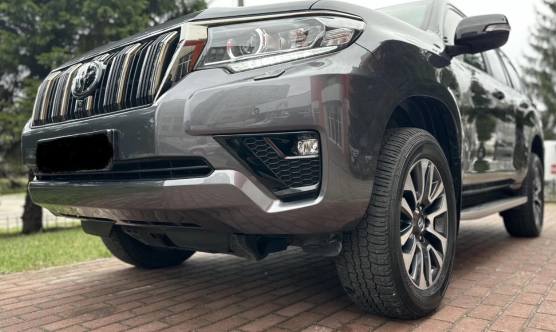 Toyota Land Cruiser Prado 2023 — photo 2
