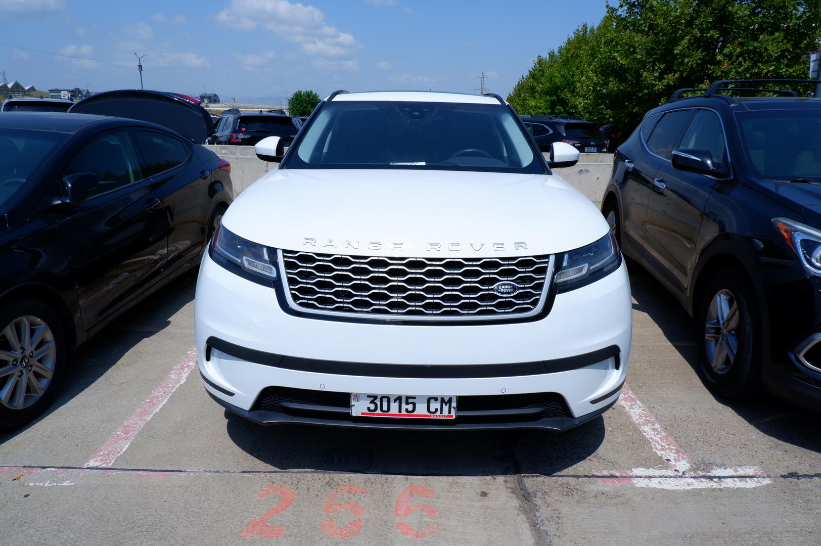 Land Rover Range Rover Velar 2018 — photo 2