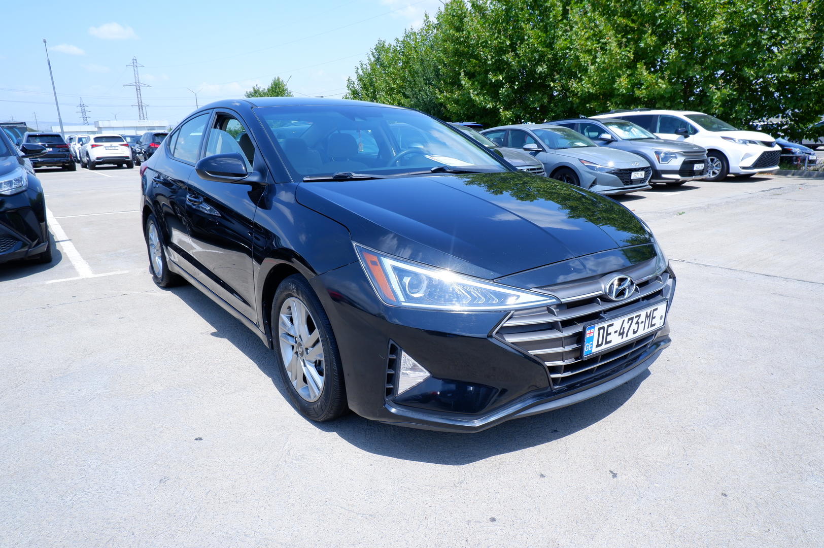Hyundai Elantra 2019 — photo 2