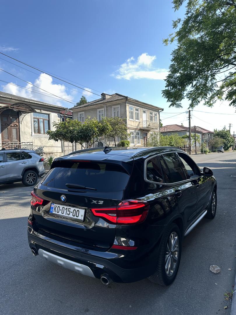 BMW X3 2018 — photo 2