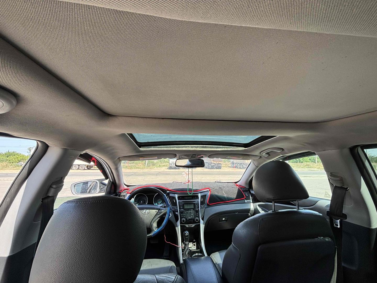 Hyundai Sonata 2012 — photo 2