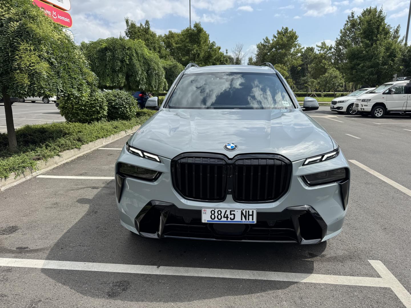 BMW X7 2023 — photo 2