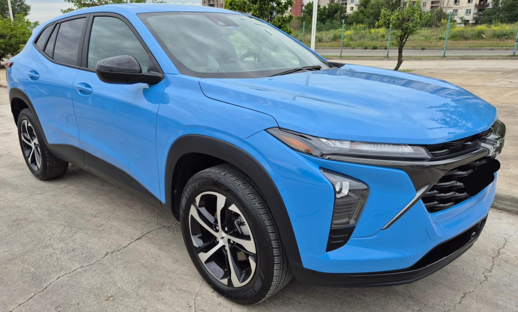 Chevrolet Trax 2023 — photo 2