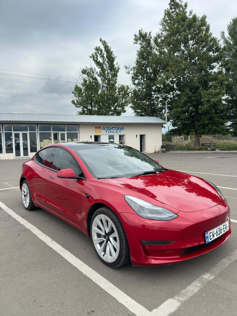 Tesla Model 3 2023 — photo 2