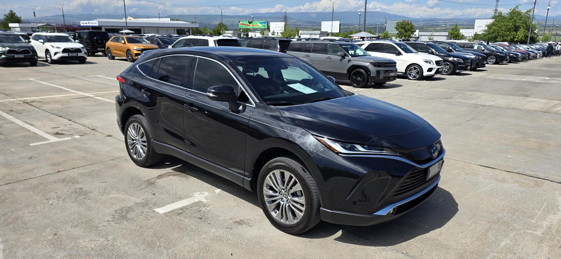 Toyota Venza 2024 — photo 2