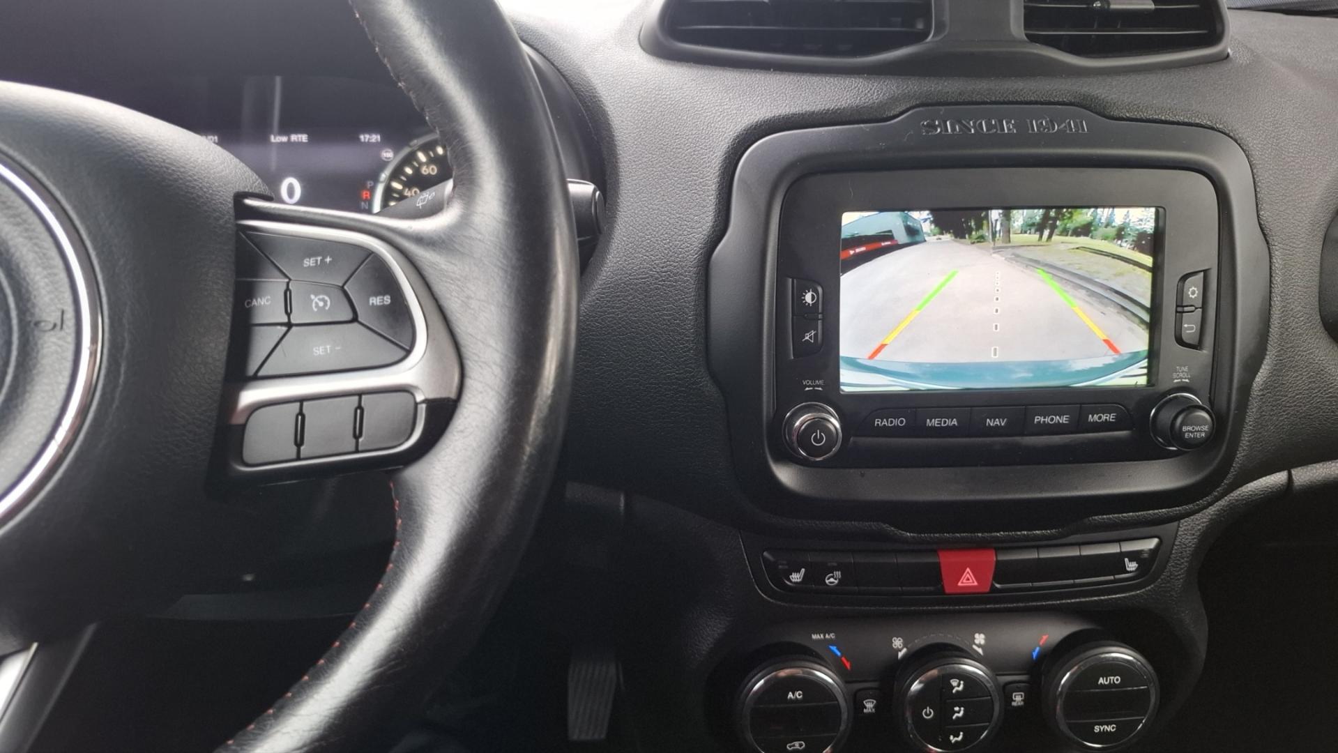 Jeep Renegade 2016 — photo 2