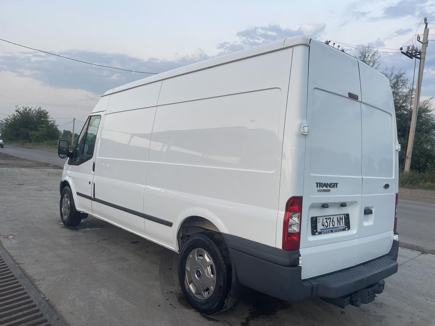 Ford Transit 2008 — photo 2