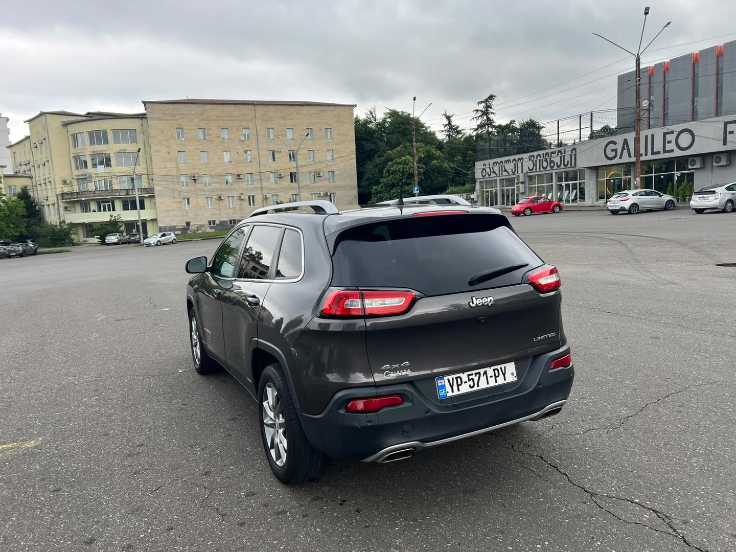 Jeep Cherokee