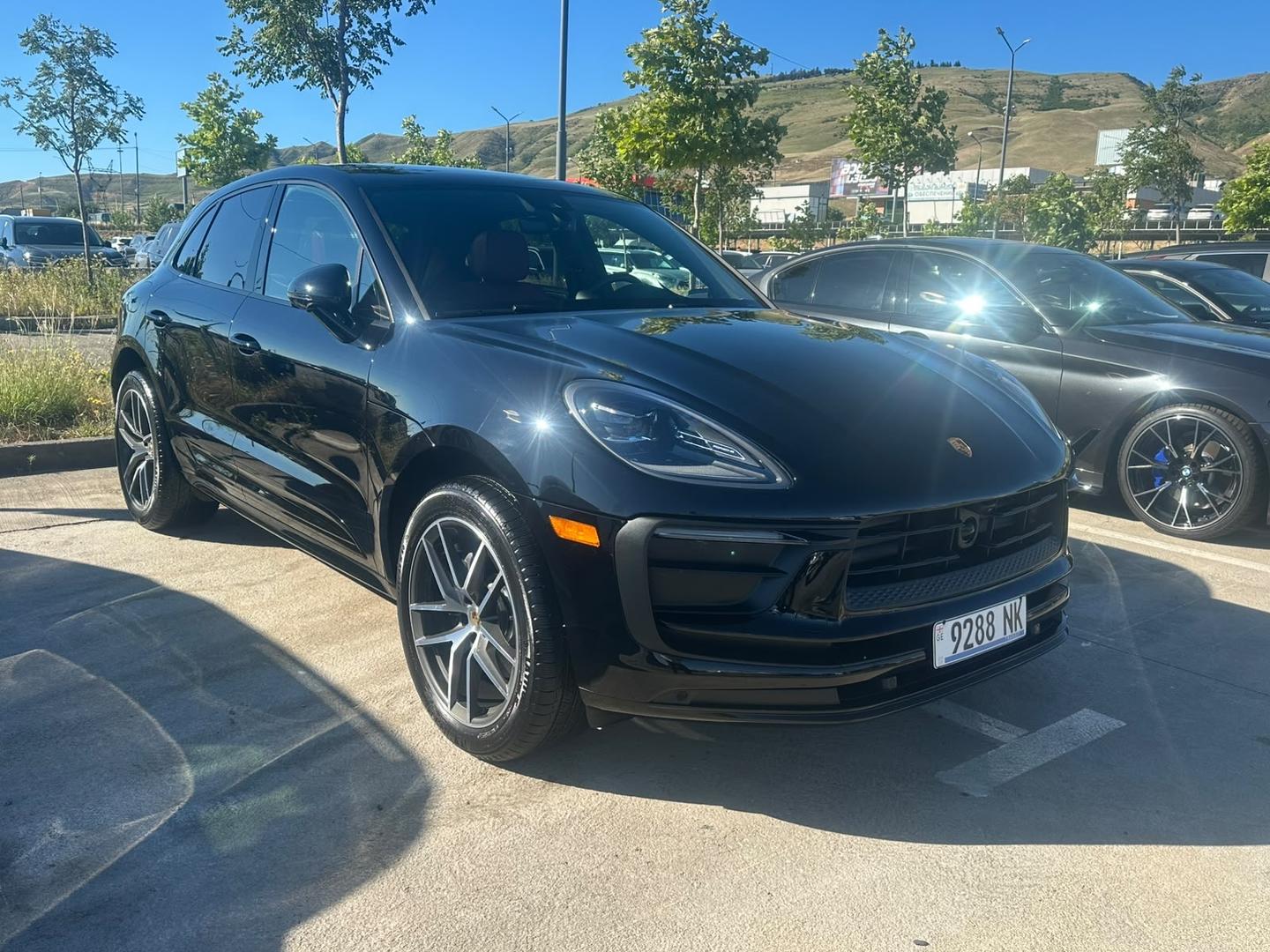 Porsche Macan 2024 — photo 2