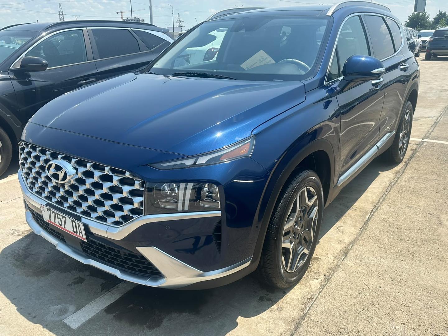 Hyundai Santa Fe 2021 — photo 2