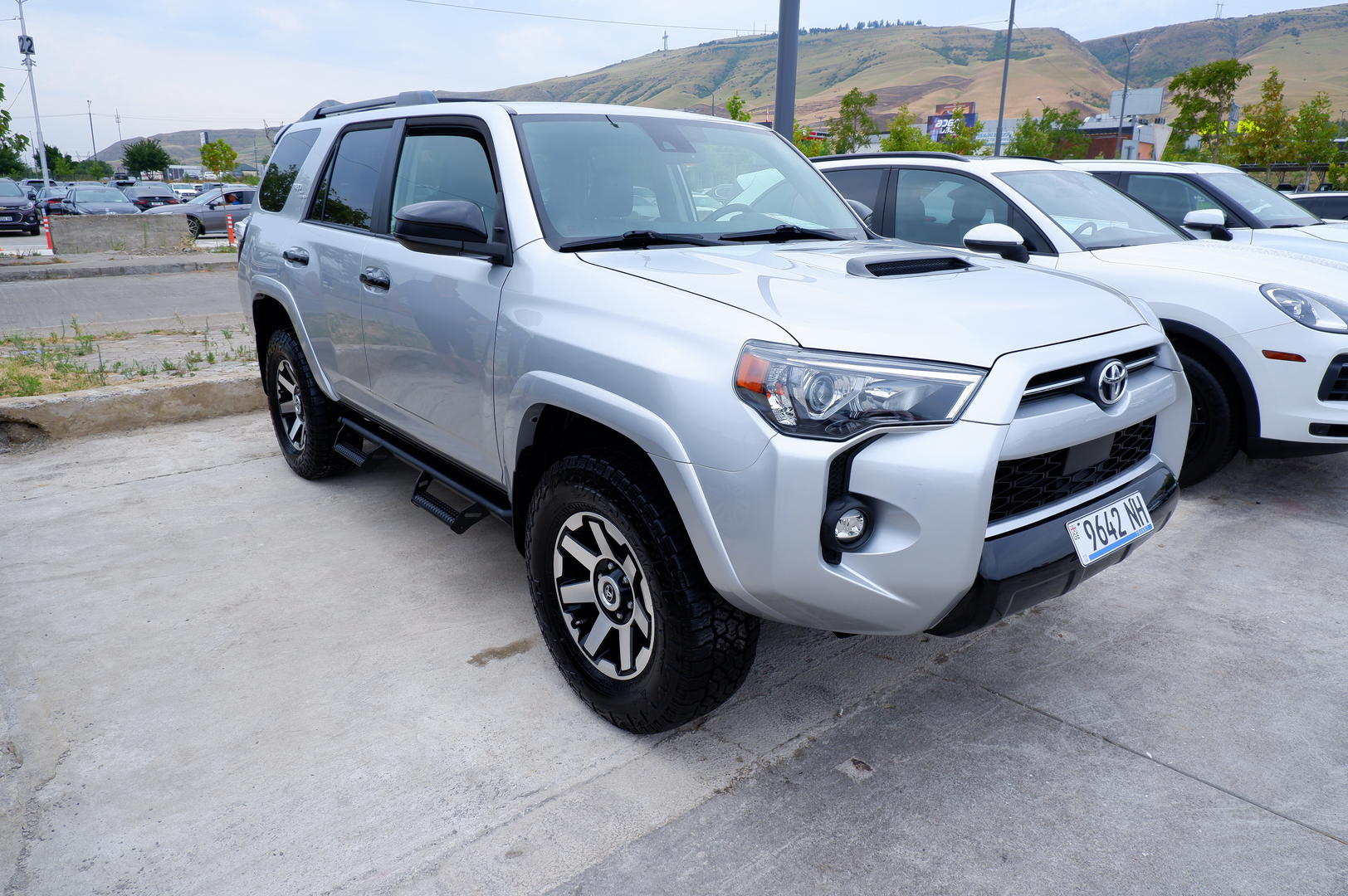 Toyota 4Runner 2020 — photo 2