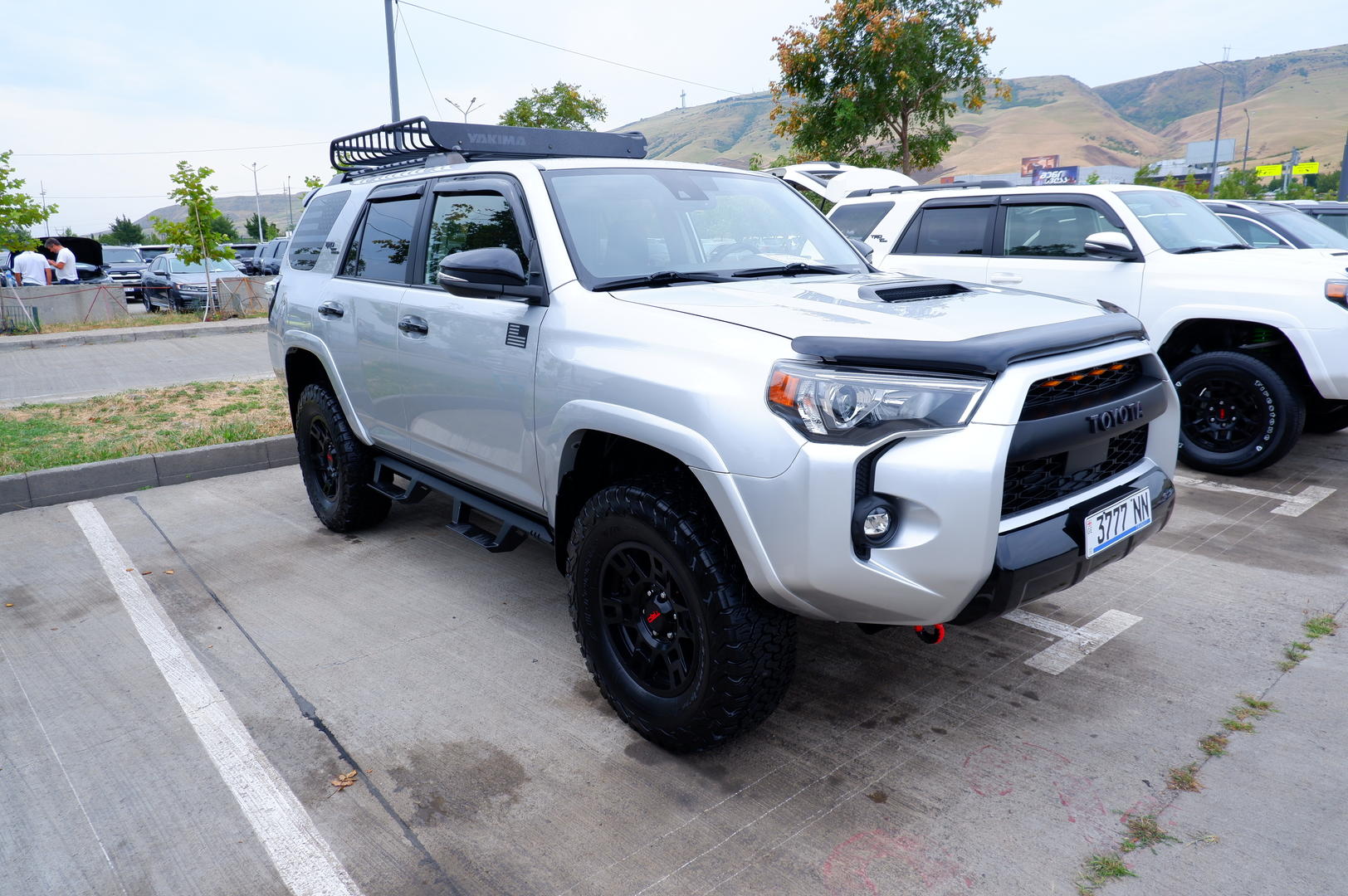 Toyota 4Runner 2020 — photo 2