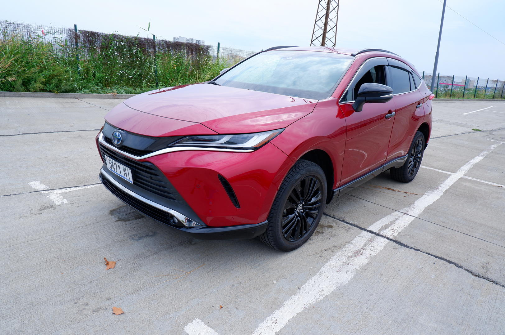 Toyota Venza 2022 — photo 2