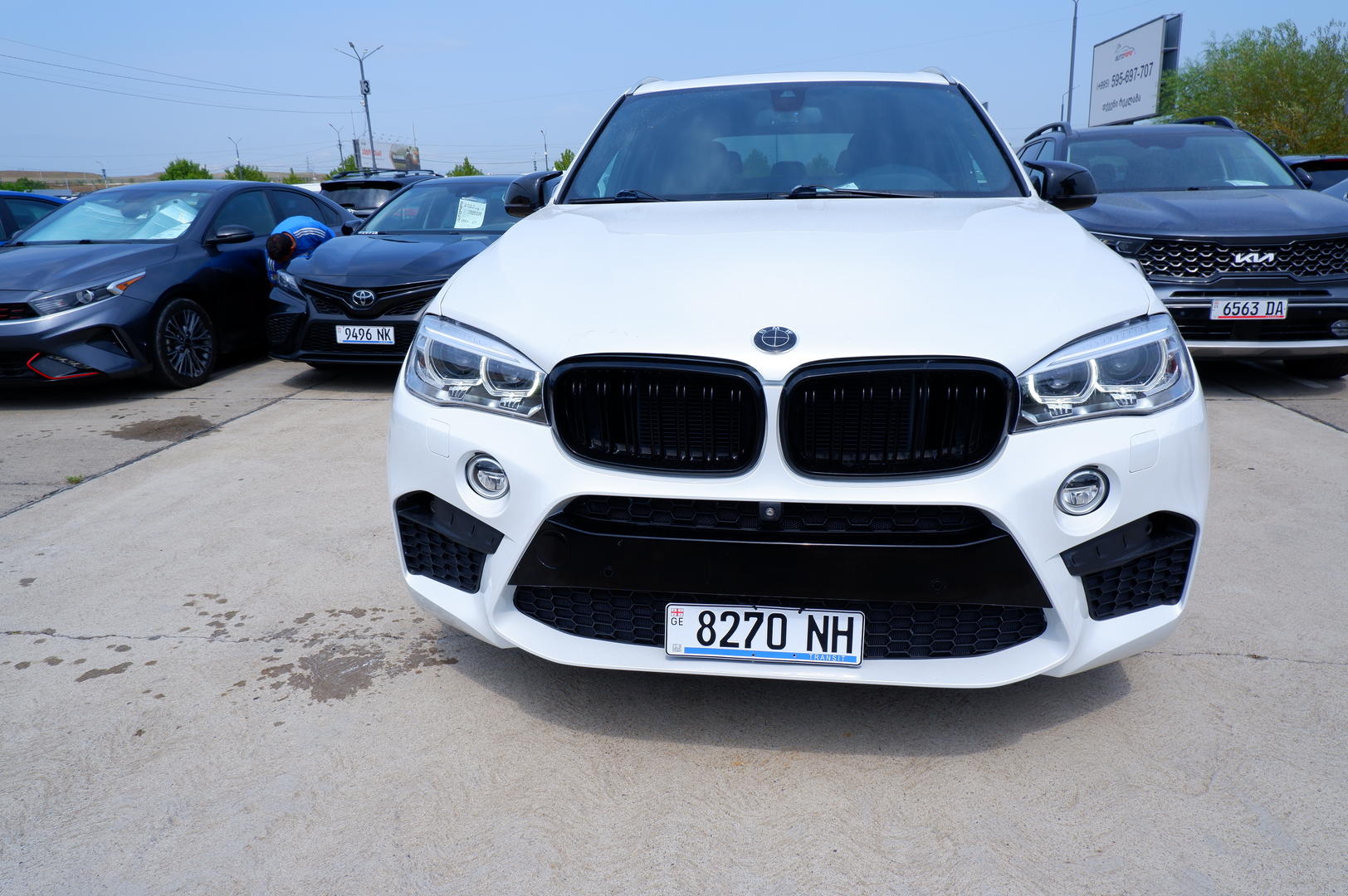 BMW X5 2017 — photo 2