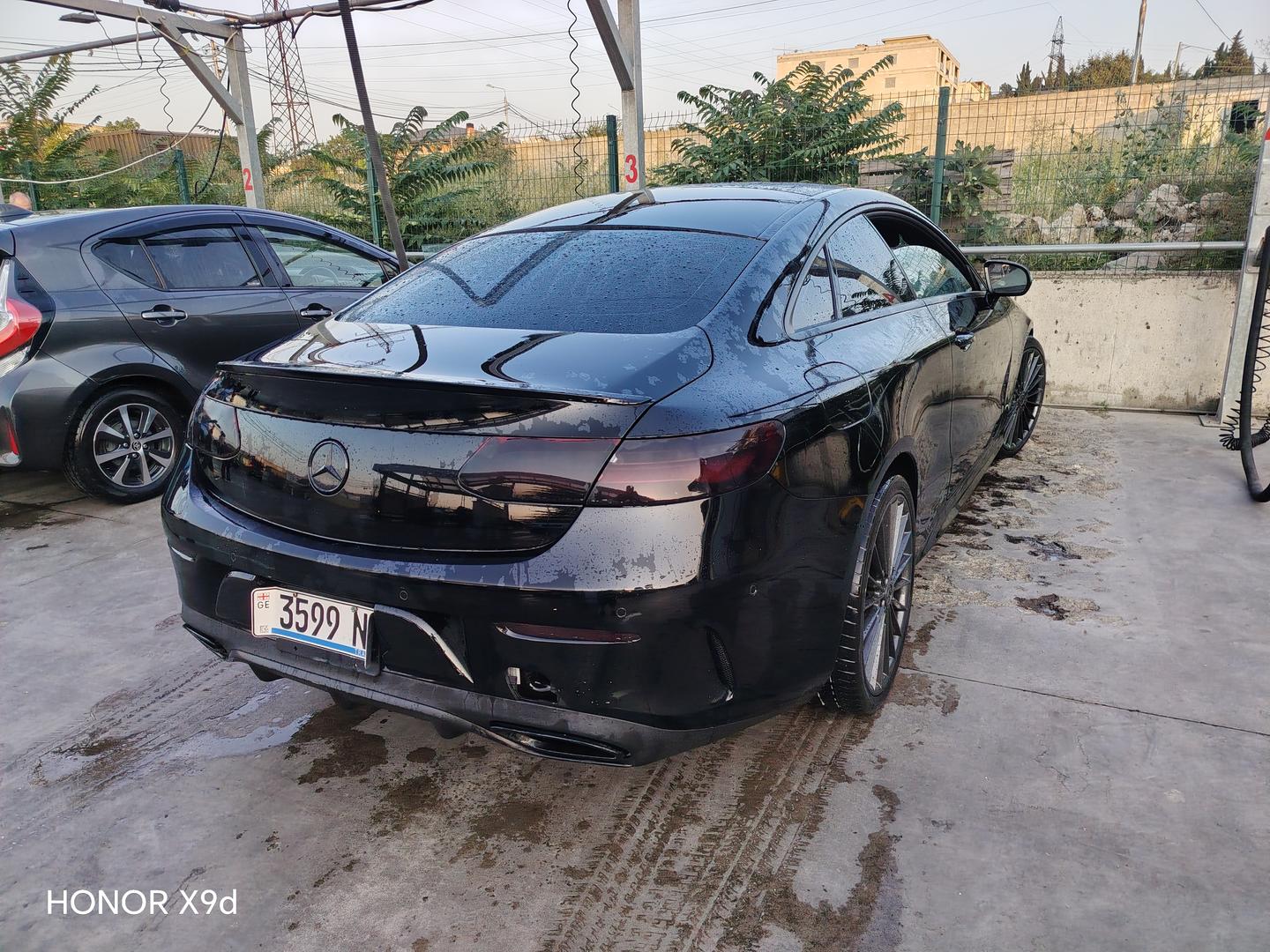 Mercedes-Benz E 300 2018 — photo 2