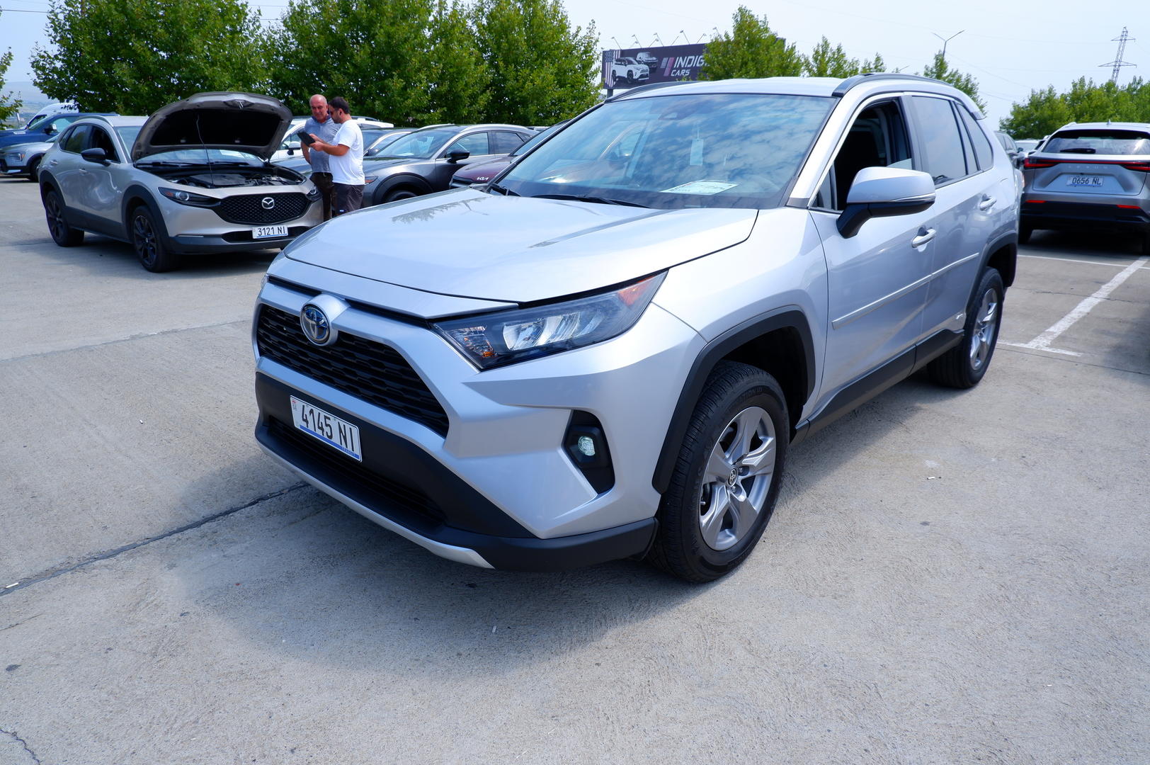 Toyota RAV4 2022 — photo 2