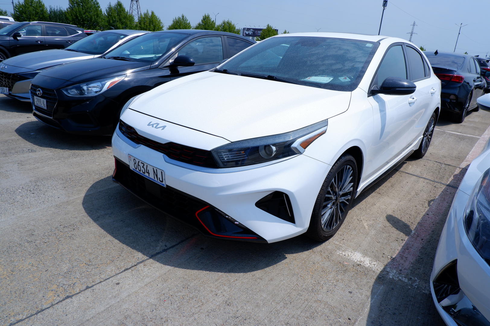 Kia Forte 2023 — photo 2