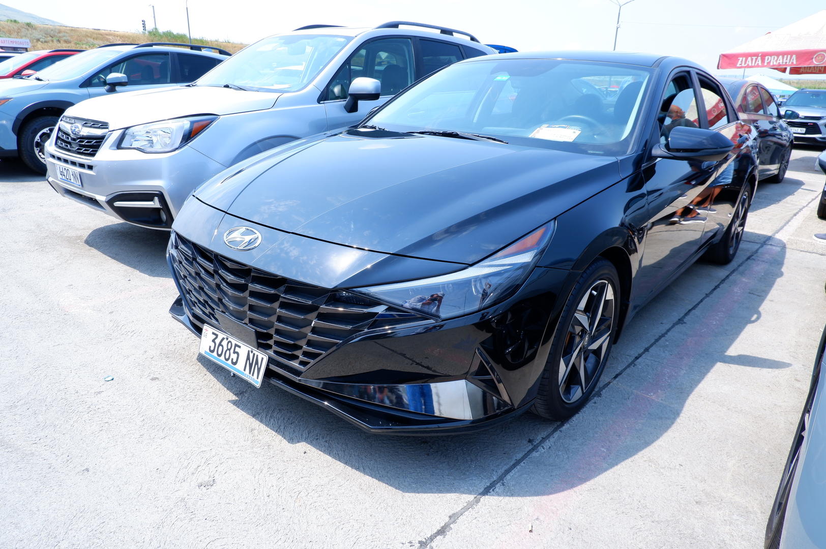 Hyundai Elantra 2022 — photo 2