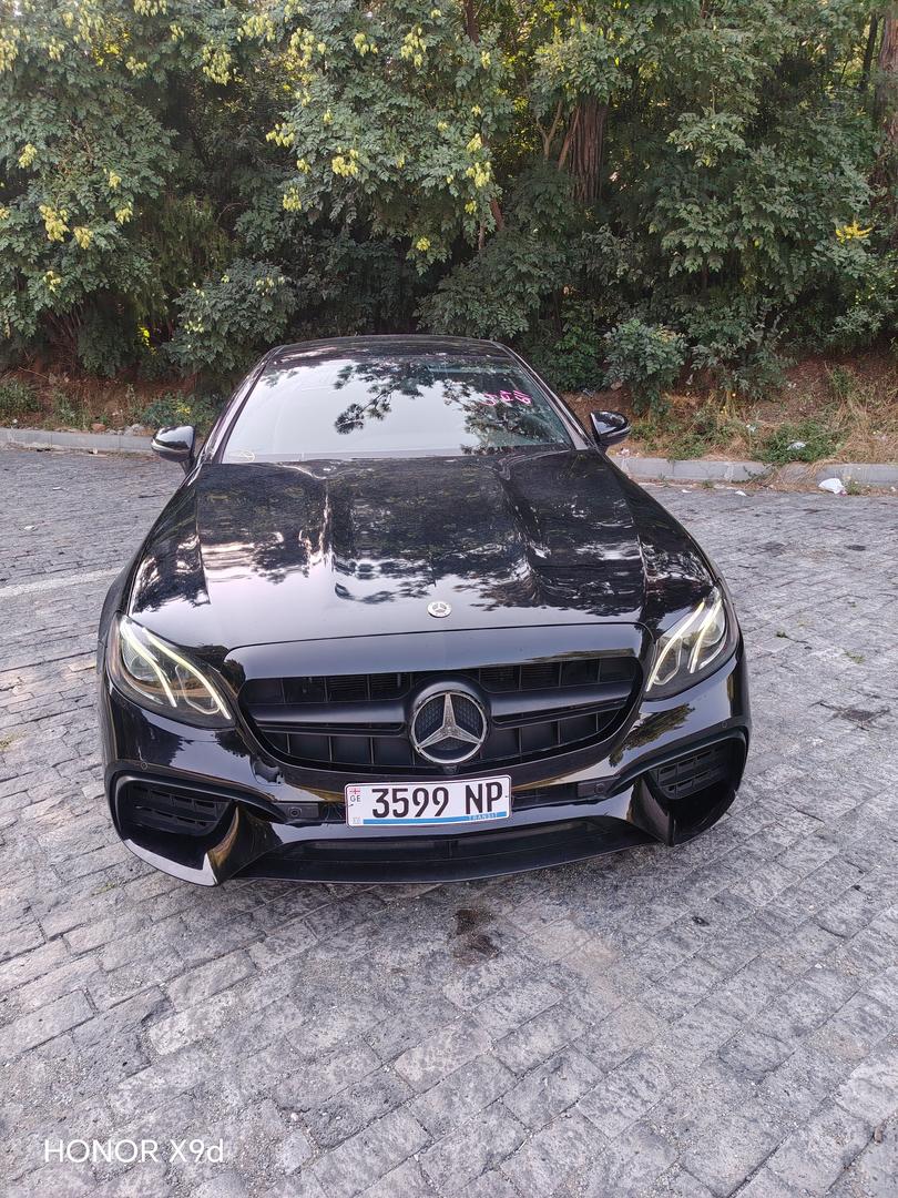 Mercedes-Benz E 300 2019 — photo 2