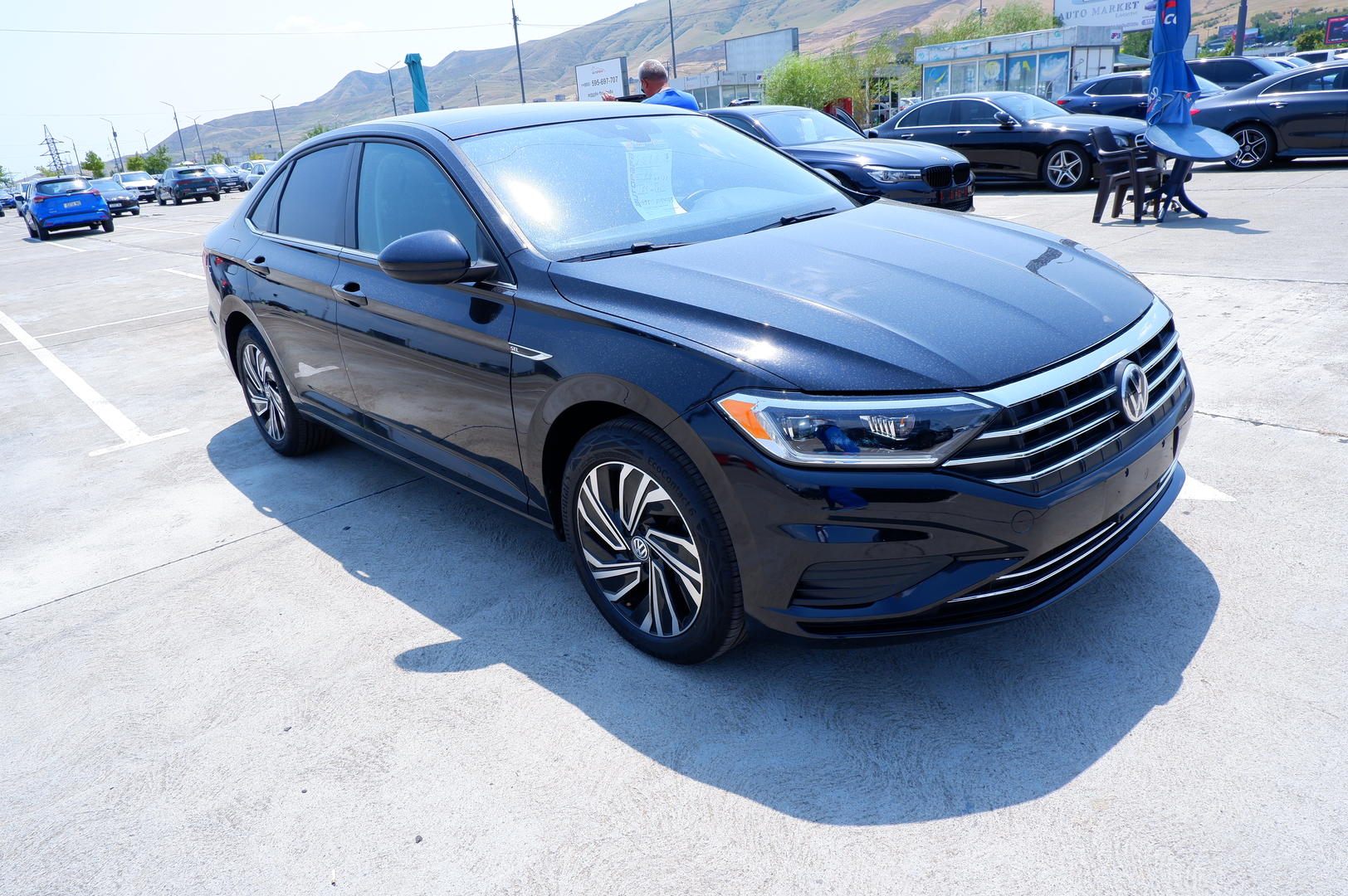 Volkswagen Jetta 2020 — photo 2
