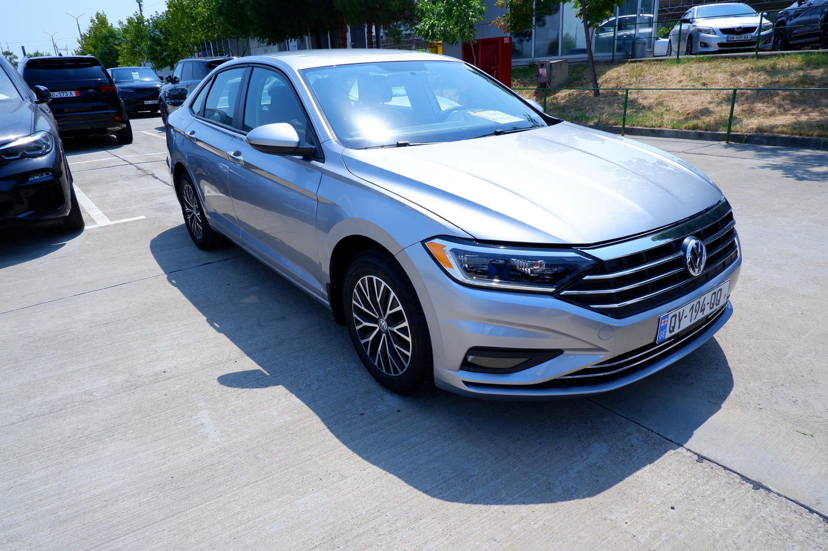 Volkswagen Jetta 2021 — photo 2