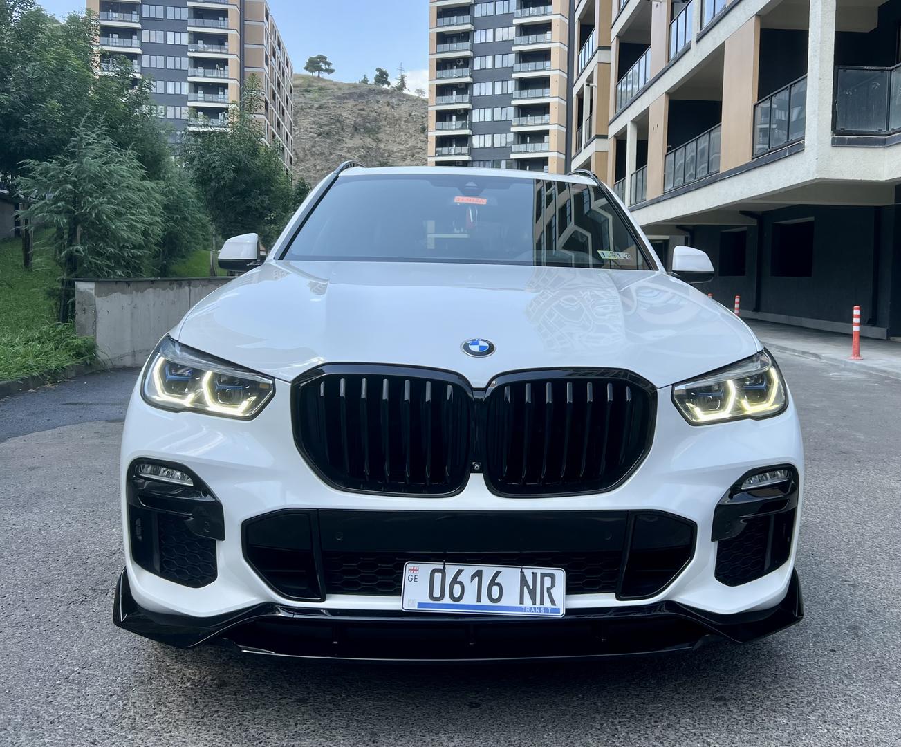 BMW X5 2022 — photo 2