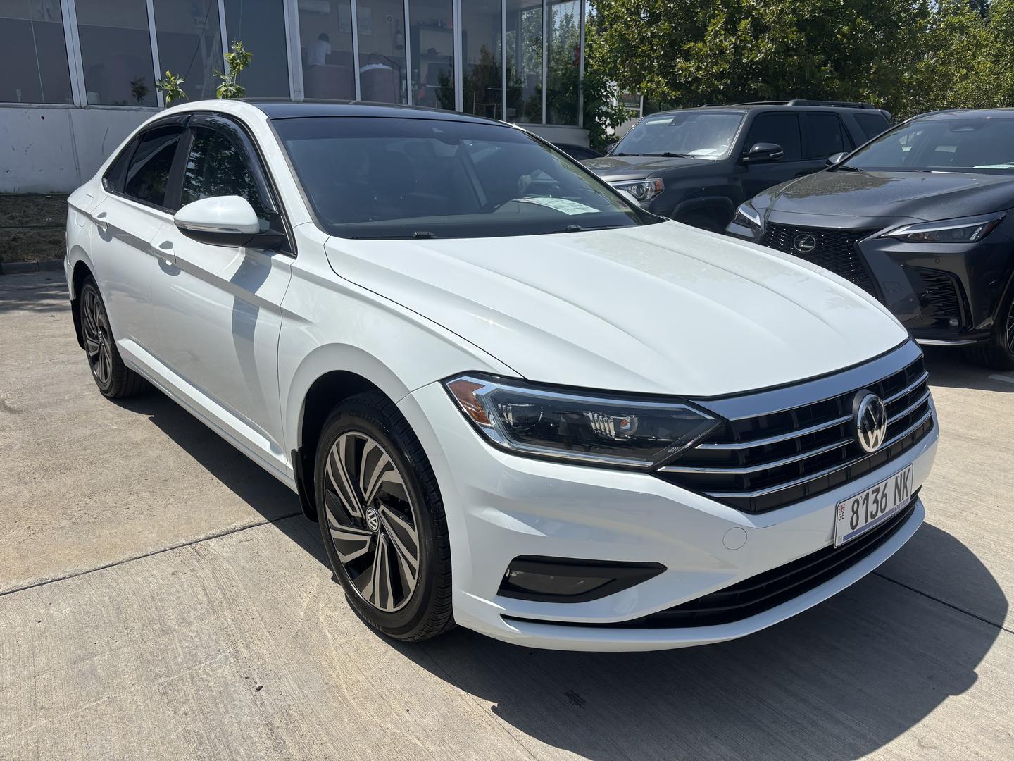 Volkswagen Jetta 2020 — photo 2