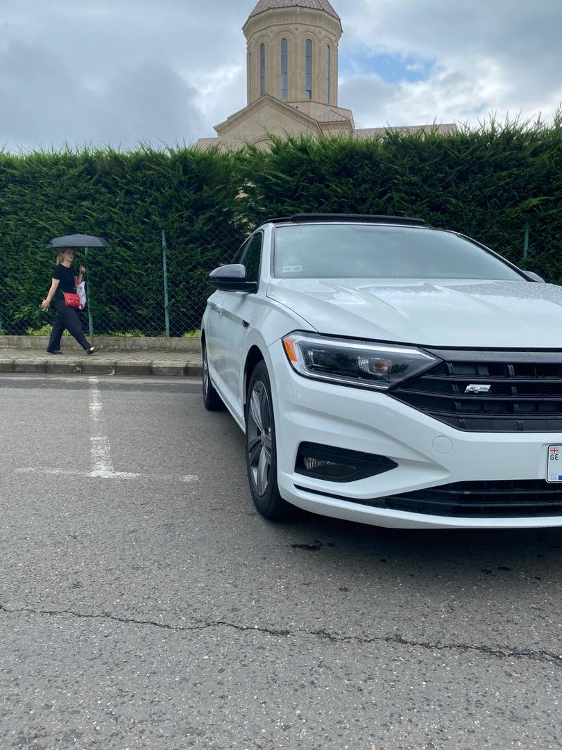 Volkswagen Jetta 2020 — photo 2