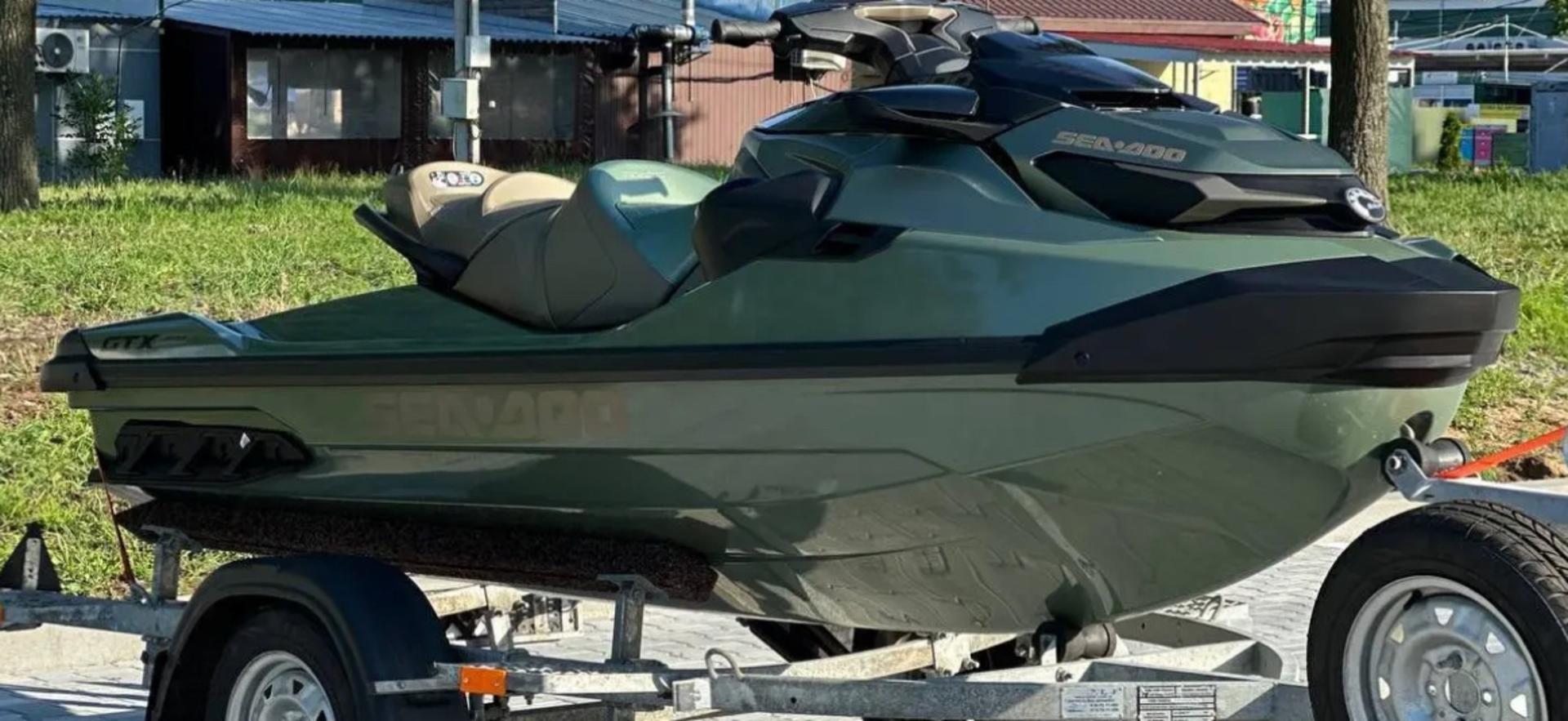 Brp Sea-Doo GTX 4 TEC WAKEBOARD 215 2022 — photo 2