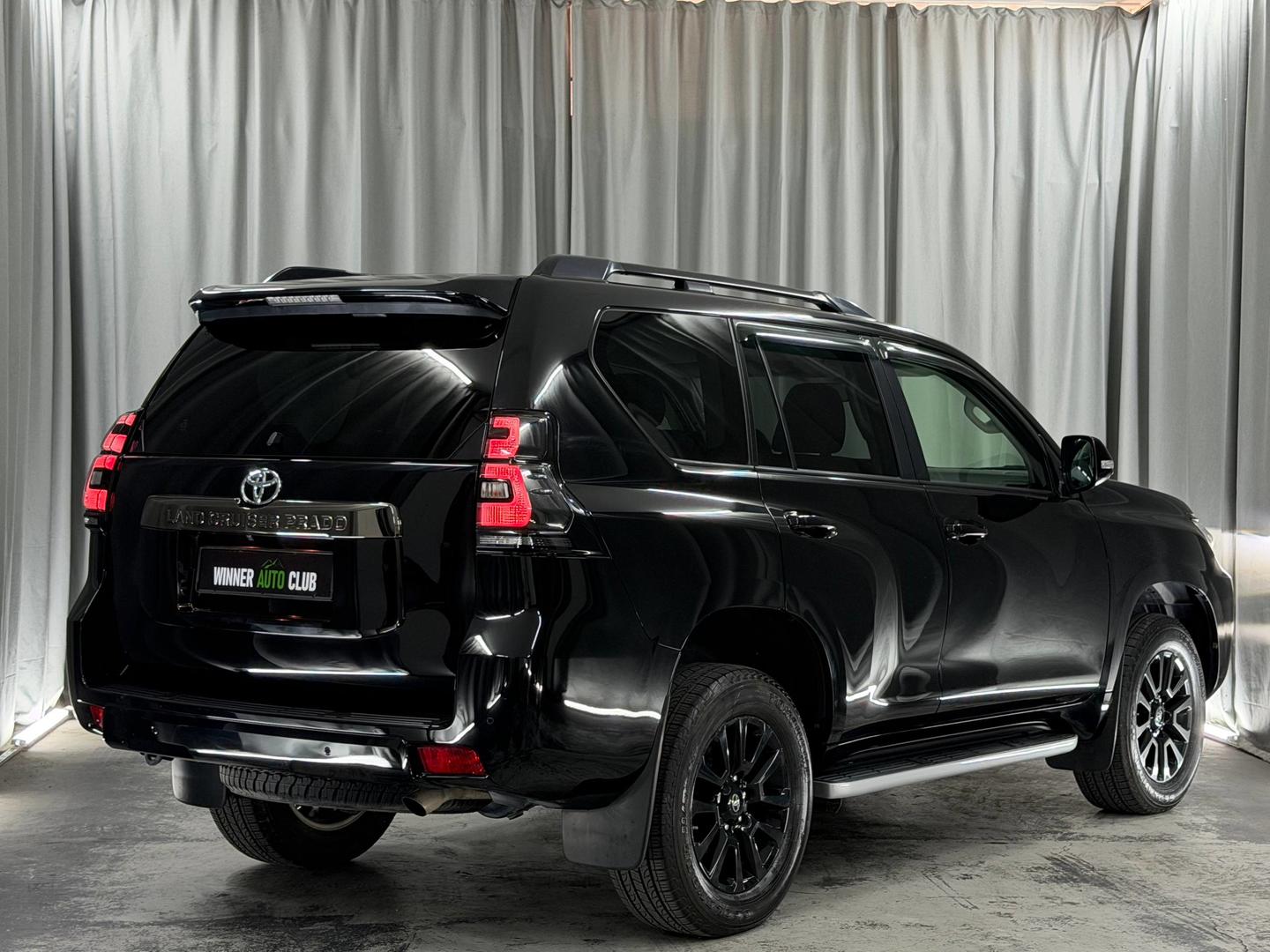 Toyota Land Cruiser Prado 2021 — photo 2