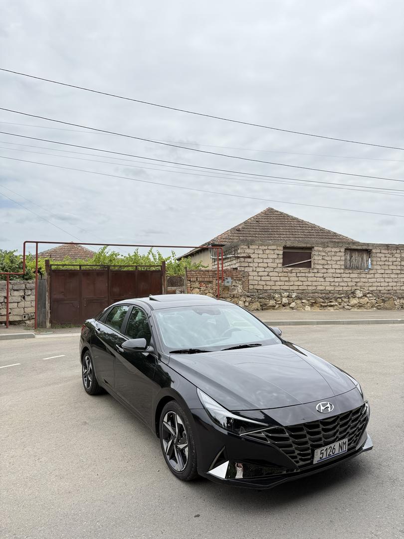 Hyundai Elantra 2021 — photo 2