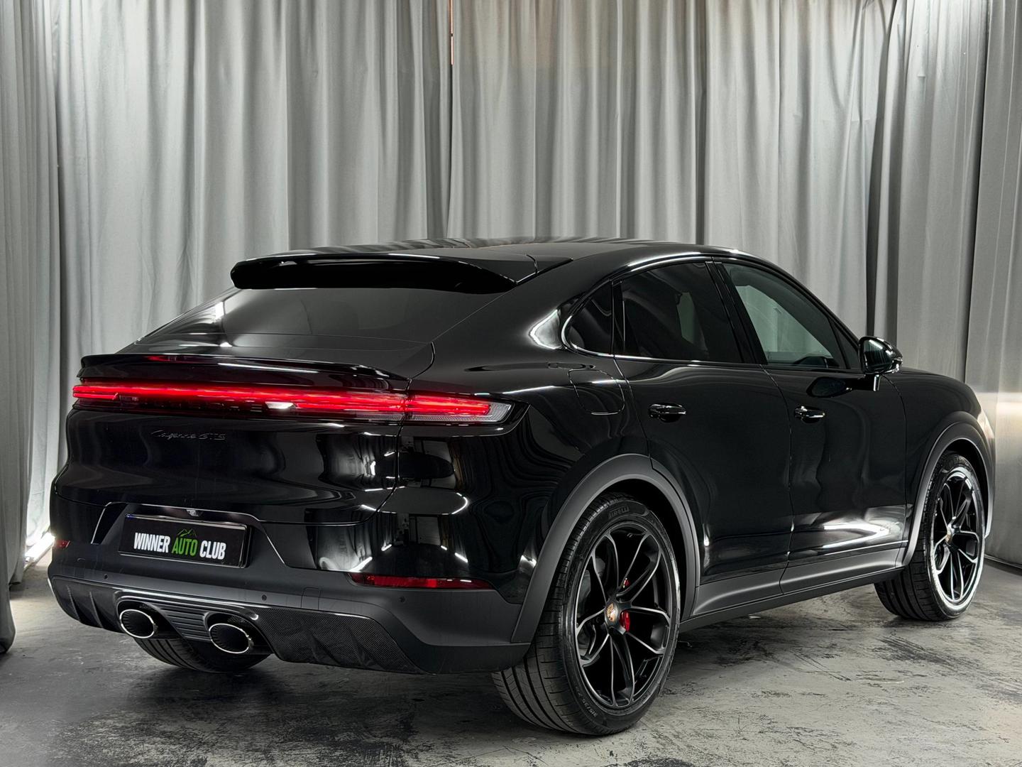 Porsche Cayenne 2026 — photo 2