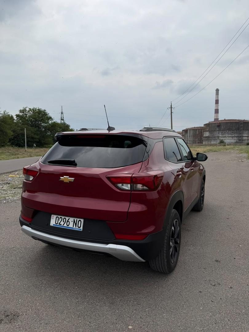 Chevrolet Trailblazer 2023 — photo 2