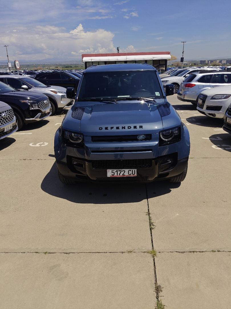 Land Rover Defender 2022 — photo 2
