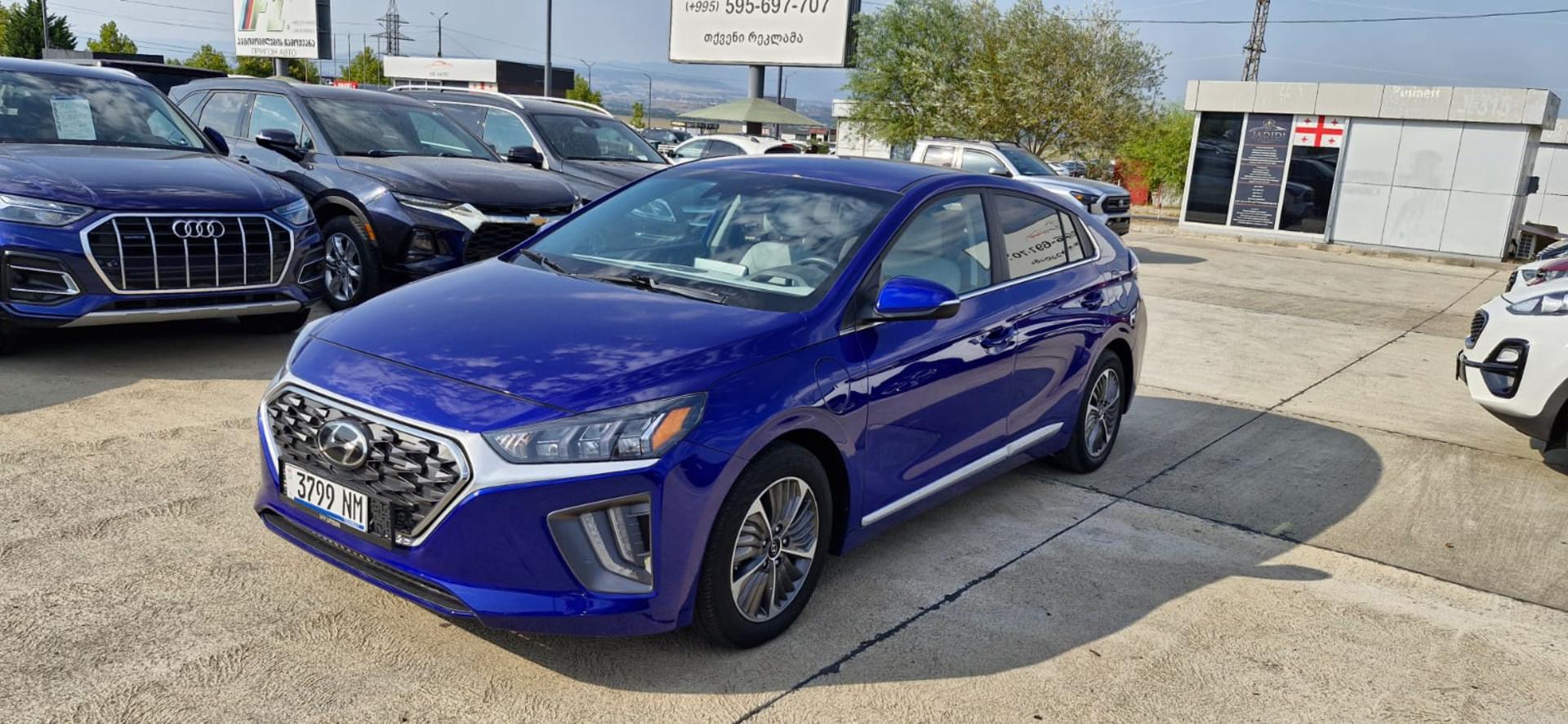 Hyundai Ioniq 2021 — photo 2