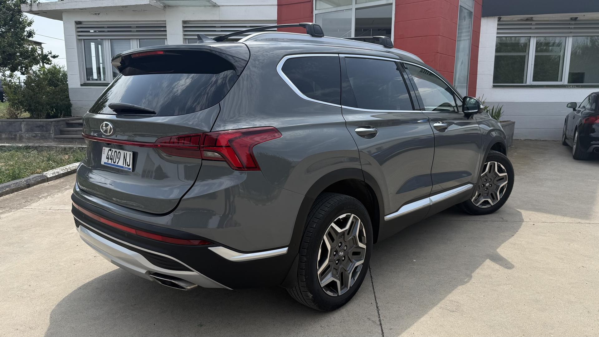 Hyundai Santa Fe 2022 — photo 2