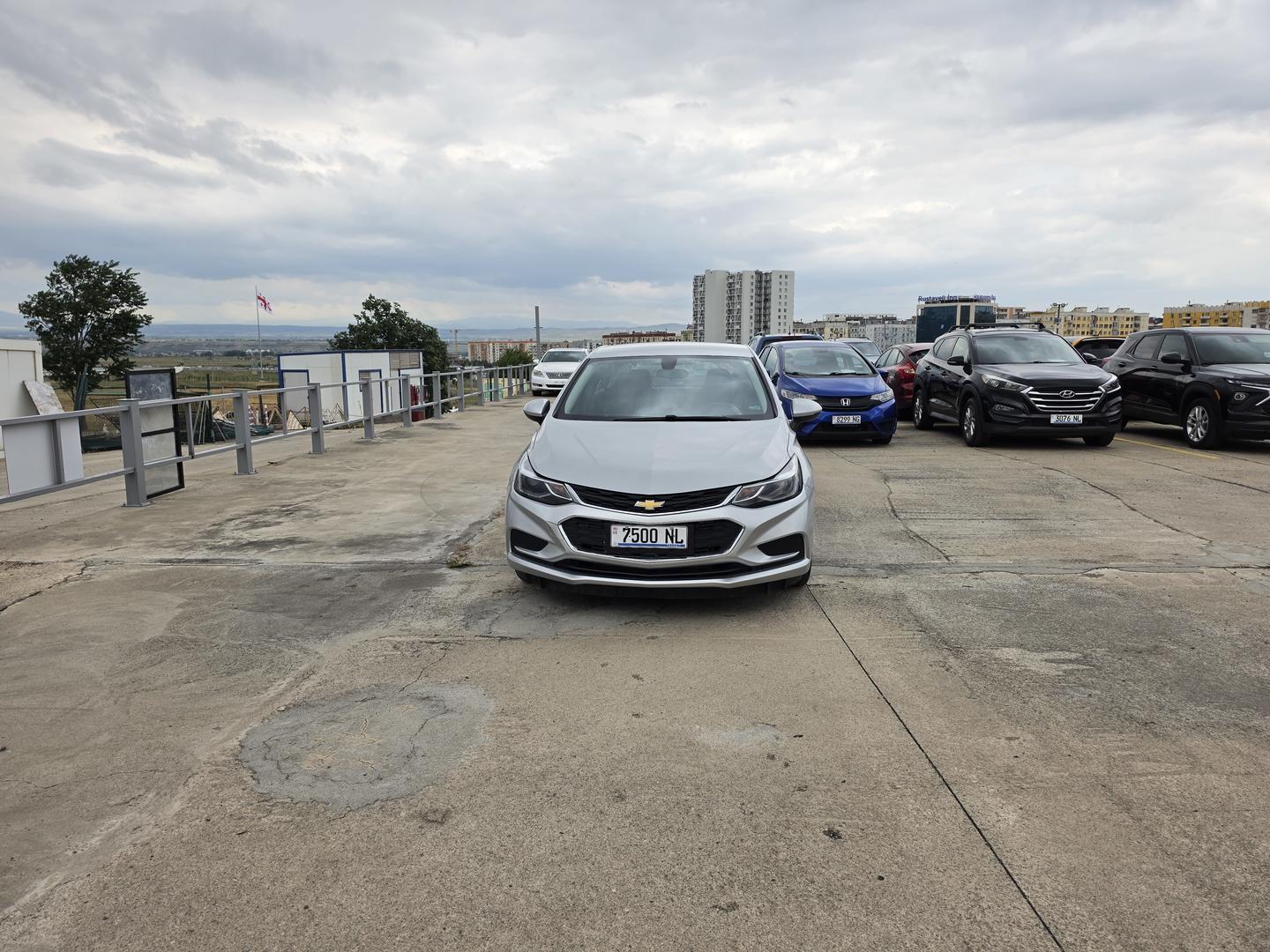 Chevrolet Cruze 2018 — photo 2