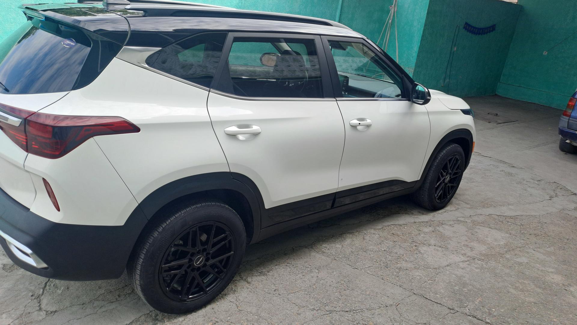 Kia Seltos 2023 — photo 2