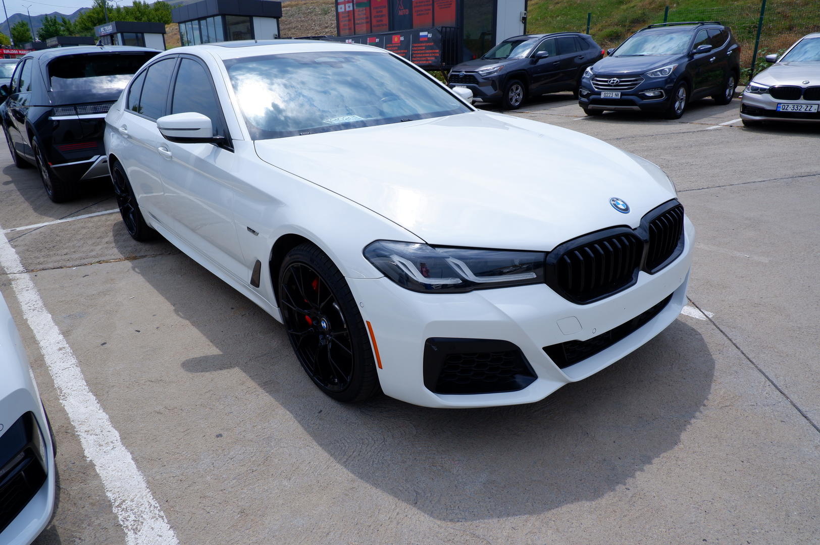 BMW 530 2023 — photo 2