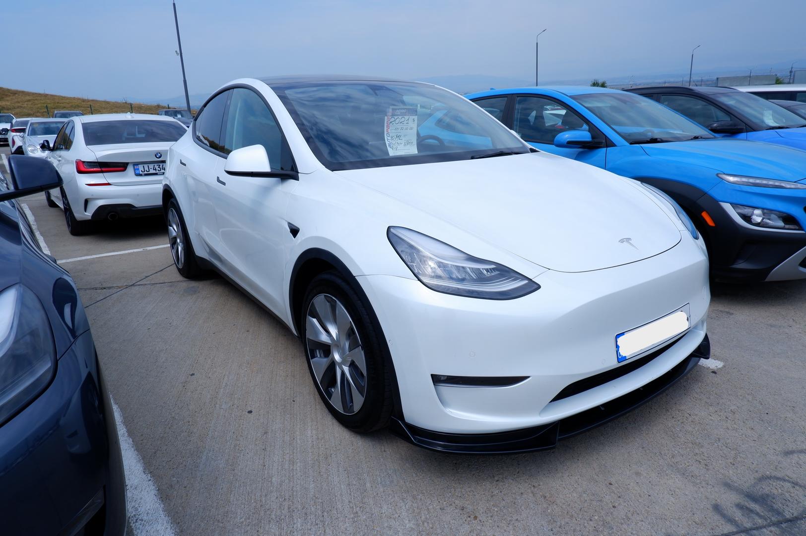 Tesla Model Y 2021 — photo 2