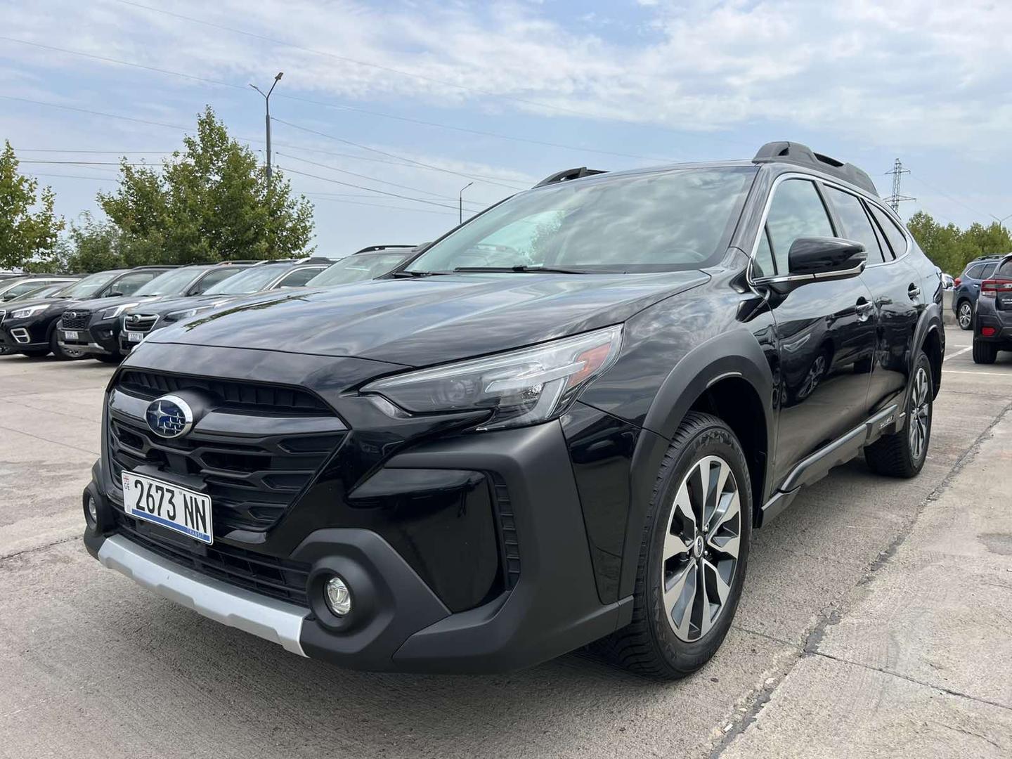 Subaru Outback 2023 — photo 2