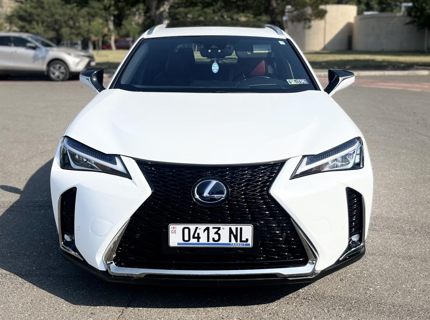 Lexus UX250h