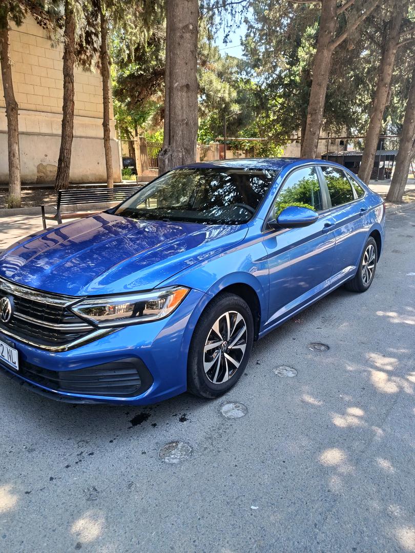 Volkswagen Jetta 2022 — photo 2
