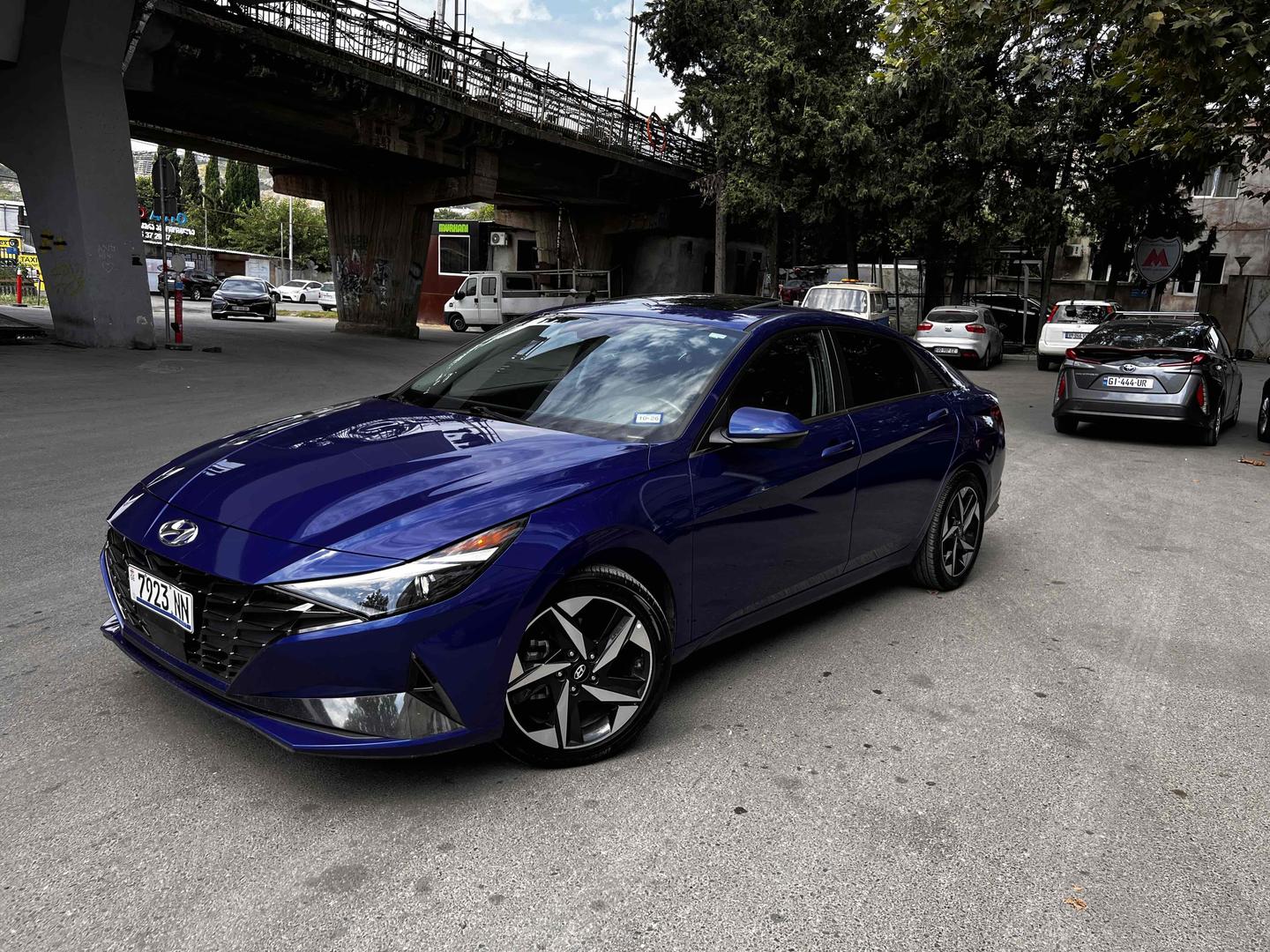 Hyundai Elantra 2022 — photo 2
