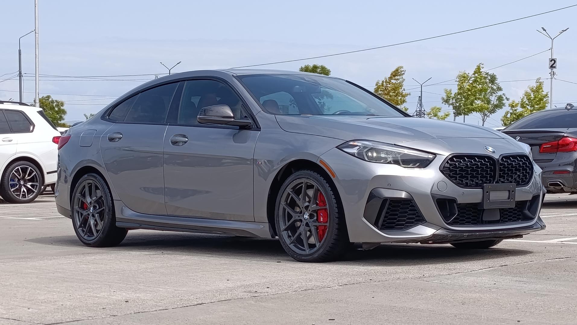 BMW 235
