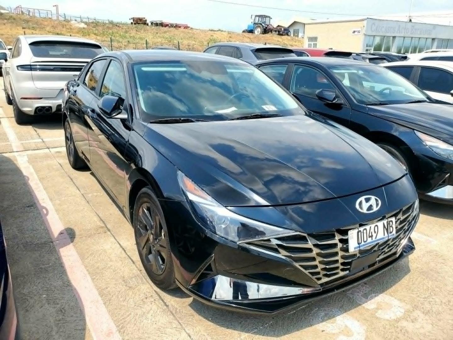 Hyundai Elantra 2022 — photo 2