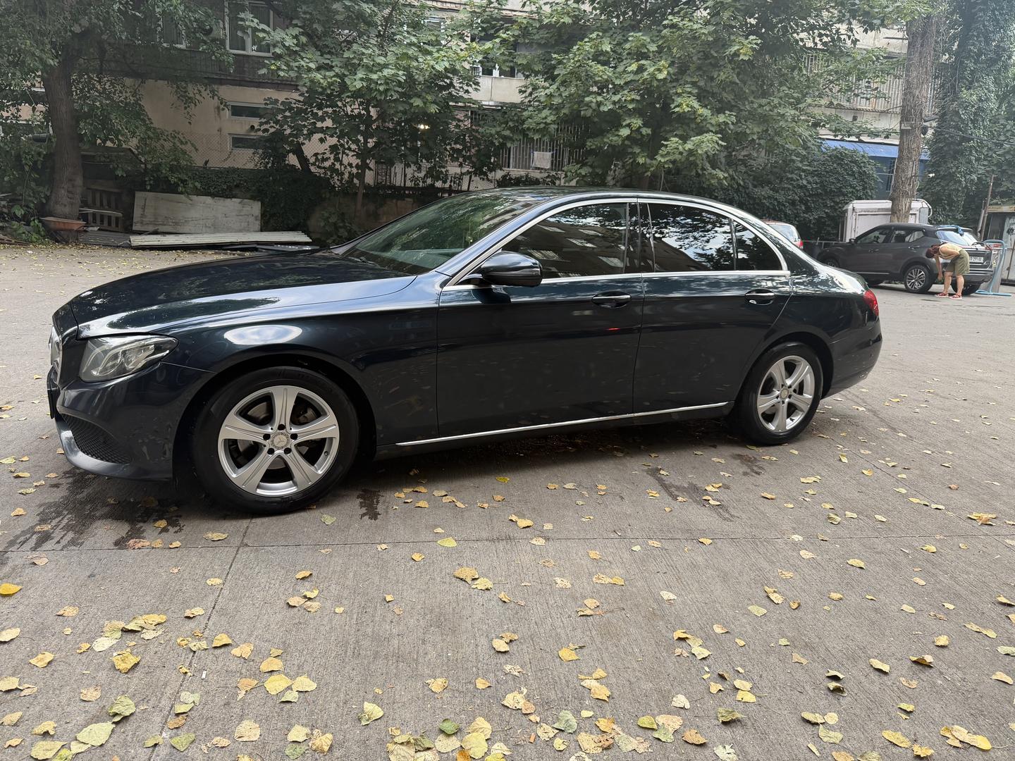 Mercedes-Benz E 200 2016 — photo 2