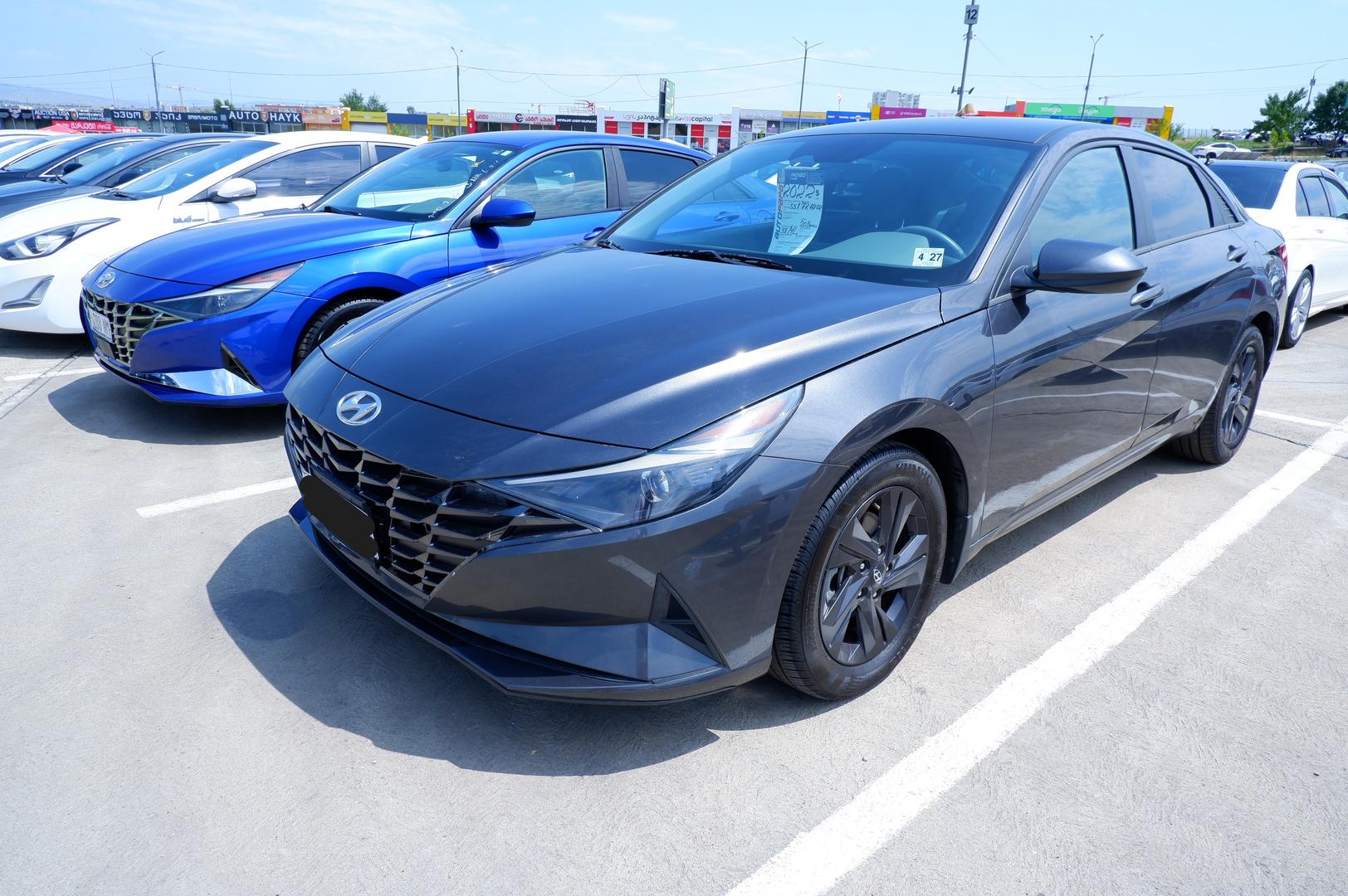 Hyundai Elantra 2022 — photo 2