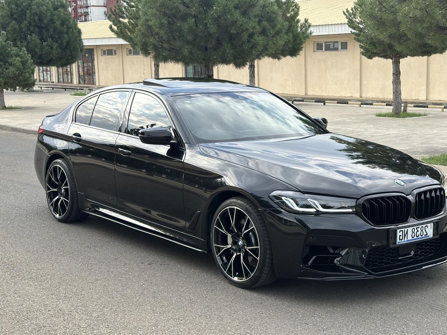 BMW 530 2019 — photo 2