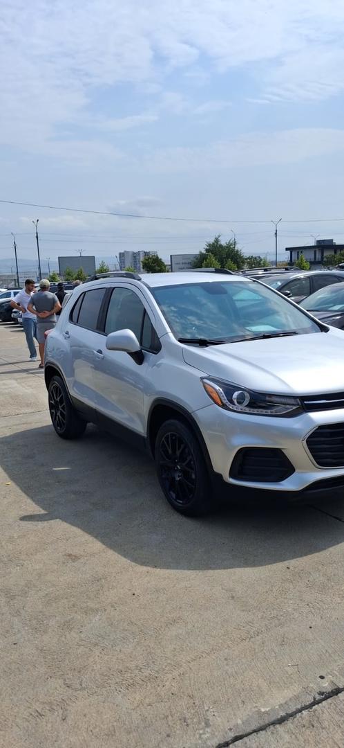 Chevrolet Trax 2022 — photo 2
